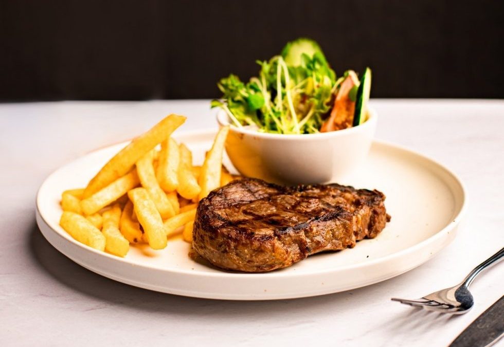 SOUTHPORT SHARKS $5 MEMBERSHIP AND $13 VALUE LUNCHES